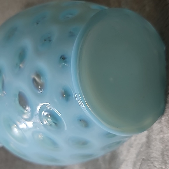 VINTAGE FENTON OPALESCENT BLUE COIN DOT GLASS 9" DOUBLE CRIMPED VASE - Picture 4 of 6